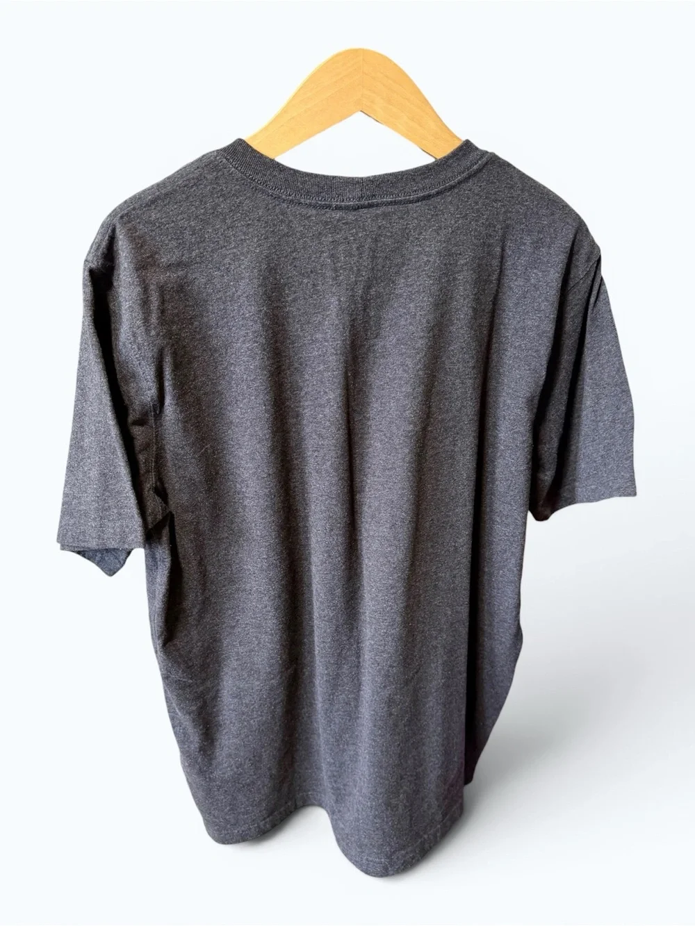The North Face & Carhartt Men’s Graphic Pocket Tee Bundle Size Large